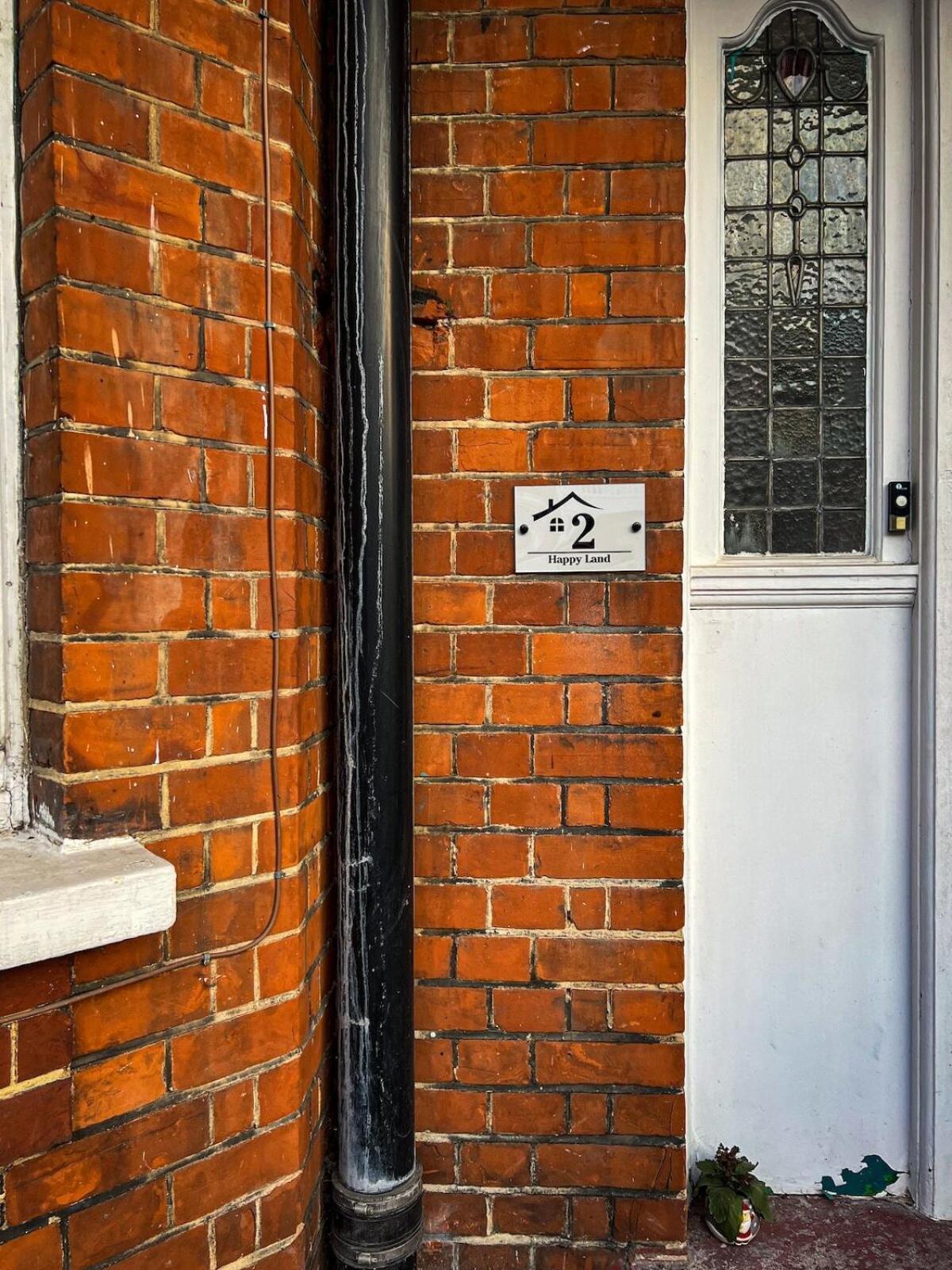 Guest house Zozy Happy Land London